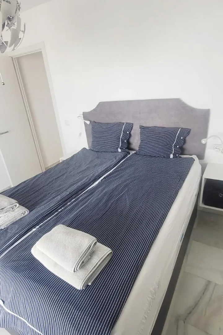 Delightful 2 Bed, Pueblo Evita Benalmádena