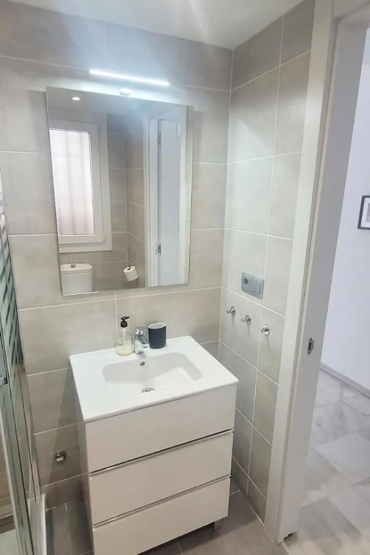 Delightful 2 Bed, Pueblo Evita Benalmádena Appartement